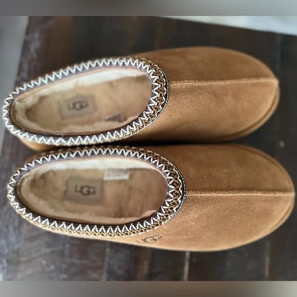 Mens Uggs Tasman chestnut size 10. Have 2 pairs. Brand new with box.. - Picture 1 of 5